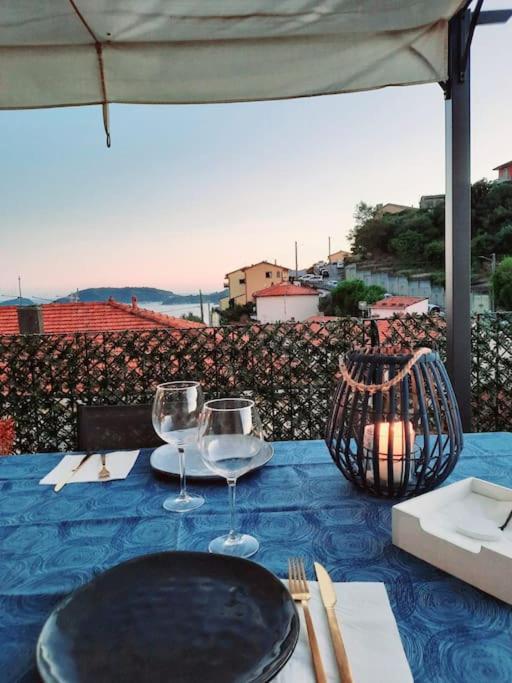 Apartamento La Terrazza Sul Golfo Dei Poeti Con Vista Mare Pitelli Exterior foto